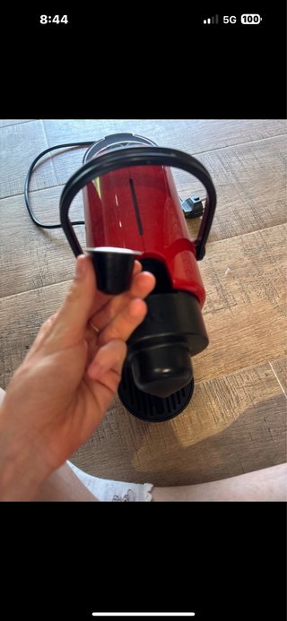 Cafetera Nespresso Krups Roja