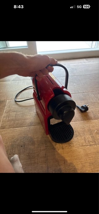 Cafetera Nespresso Krups Roja
