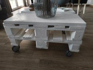 Mesa de centro de palets blanca