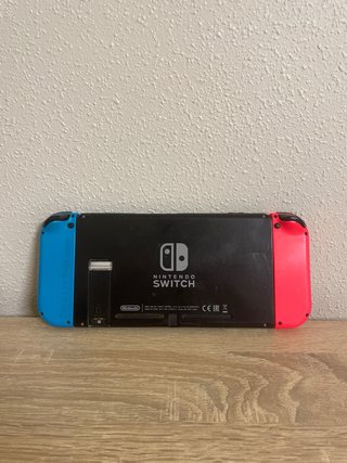 Nintendo Switch con Joy-Cons y Ruedas