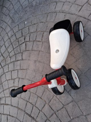 Triciclo correpasillos Rookie Rojo