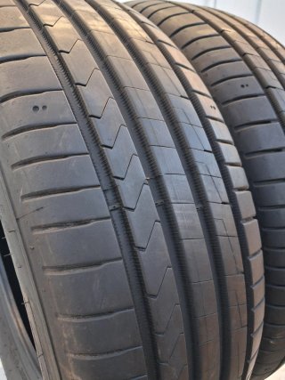 Neumáticos 215/65 R16