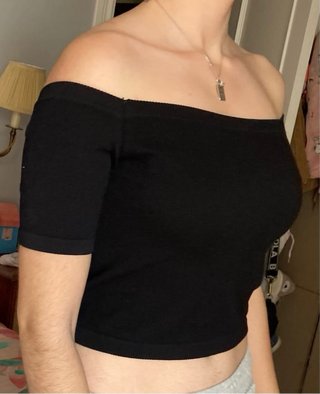 Stradivarius Camiseta Negra Escote Barco