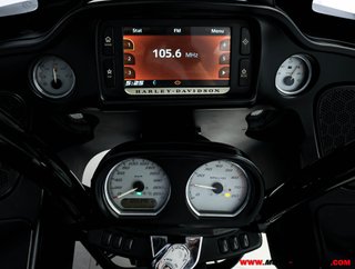 HARLEY-DAVIDSON ROAD GLIDE SPECIAL
