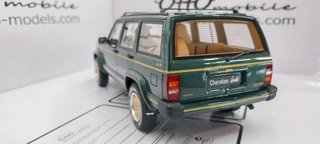 Jeep Cherokee 1/18 Otto