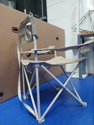 Silla plegable de camping con reposabrazos Quechua Basic XL