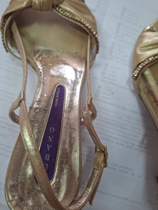 Scarpe eleganti donna oro vintage