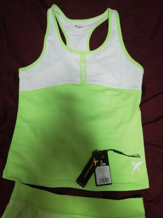 Conjunto pádel Drop Shot lima  y blanco
