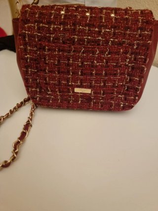 Borsa Camomilla con borchie dorate