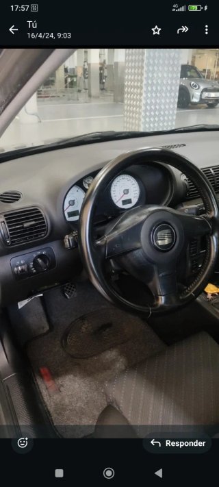 SEAT Leon 2004