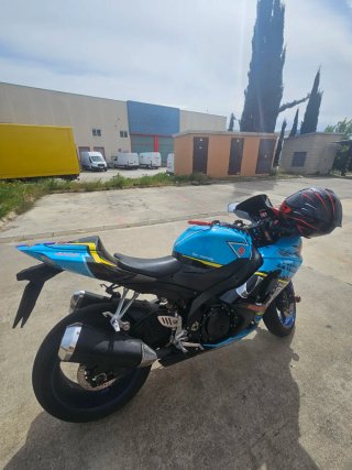 Suzuki GSX R1000 K8 185CV súper cuidada