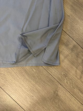Blusa Minima azul grisáceo talla L