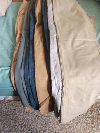 Lote Pantalones Vestir Beige y Azul. Todos por 22€