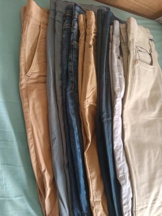 Lote Pantalones Vestir Beige y Azul. Todos por 22€