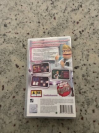 Buzz! IngegnaMente PSP - Quiz e divertimento