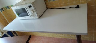 Mesa de Cocina Ikea Blanca y Metal, fija