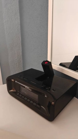 Radio Despertador Silvercrest con Proyector