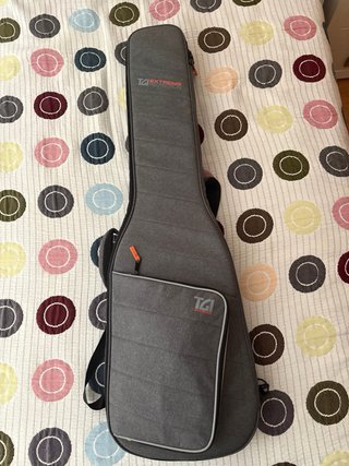 Bajo Eléctrico Tokai Jazz Sound Blanco