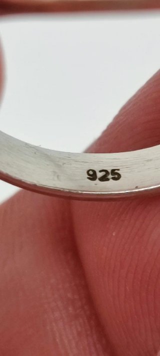 Anillo de Plata y Piedra Luna.