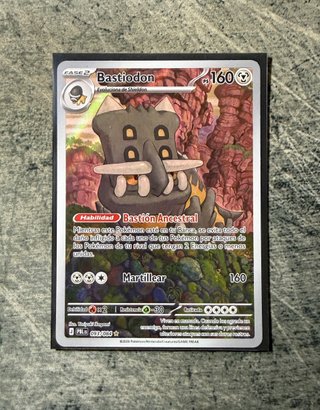 Bastiodon Oscuridad Absoluta Carta Pokemon