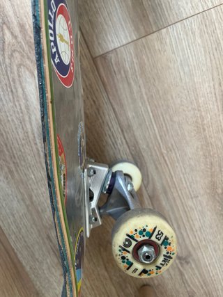 Skate Habitat y Ejes Venture Hollow High 8.125