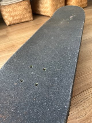 Skate Habitat y Ejes Venture Hollow High 8.125