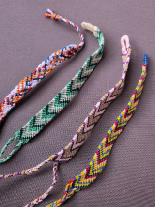 Braccialetti fatti a mano arcobaleno
