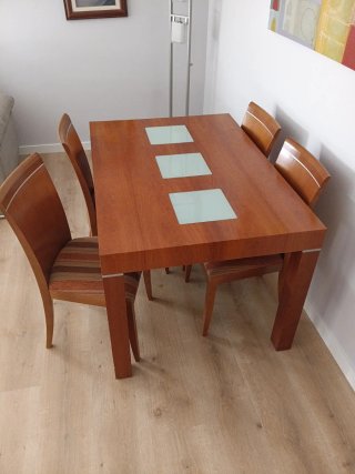Mesa comedor y 6 sillas madera y cristal
