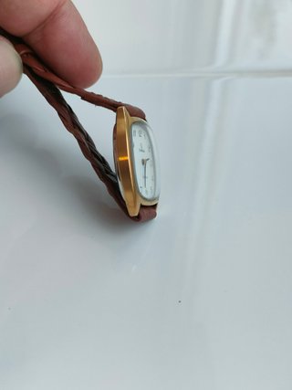Omega Genève Reloj Dama Oro Cuero