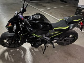 Kawasaki Z900 A2 Deslimitada