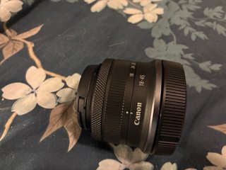 Canon EOS R50 + Objetivo RF-S 18-45mm