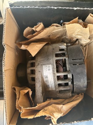Alternador Opel Zafira 1.9 CDTI
