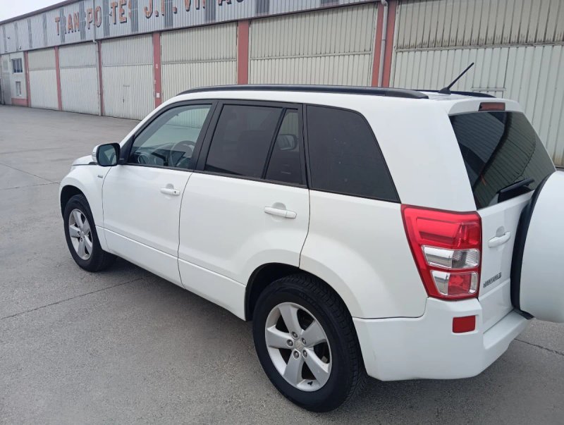 Suzuki Grand Vitara 2009 - foto 1