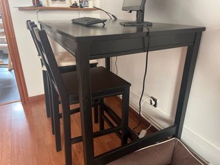Mesa alta y 4 taburetes IKEA Hagernas