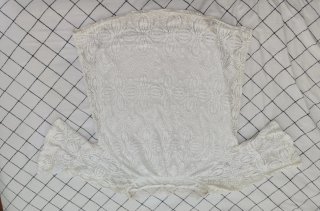 Blusa de encaje blanca
