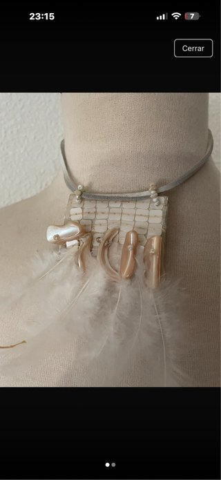 Collar choker cuero plumas y pedrería cuero boho