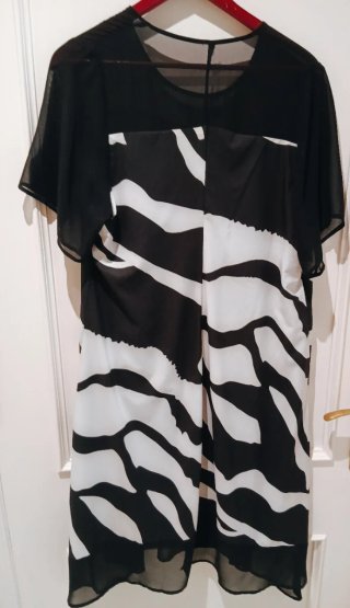 Vestido chic estampado cebra