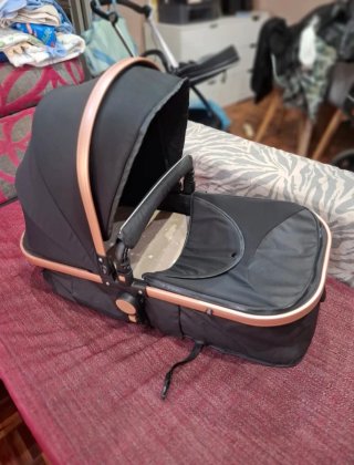 Carro de bebé Loops kesser