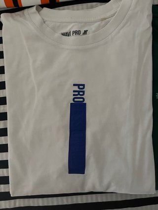 Camisetas deportivas de futbol y otras