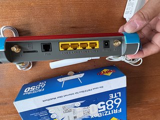 FRITZ!Box 6850 LTE Router