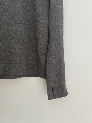 Sudadera Adidas Gris con Detalles Rojos