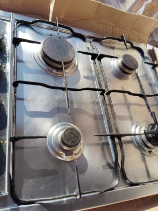 Fregadero y Fuegos. de cocina metálico plateado