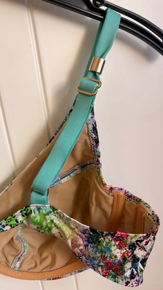 Parte superior bikini estampado