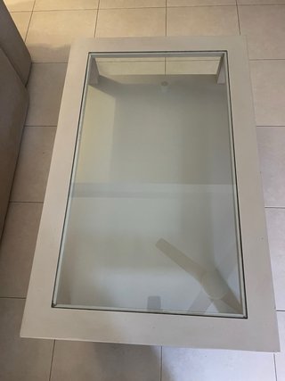 Mesa de centro antigua de madera y cristal