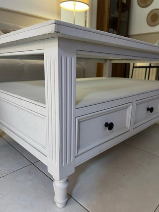 Mesa de centro antigua de madera y cristal