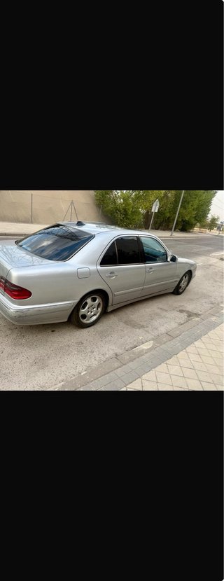 Mercedes-Benz Clase E 1999