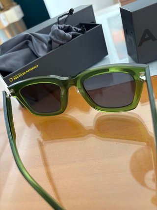 Gafas de sol verdes