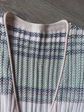 Cardigan lungo a righe
