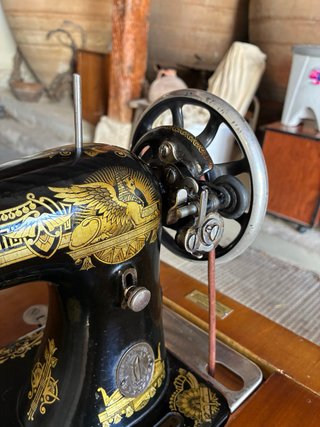 Máquina de coser Singer antigua