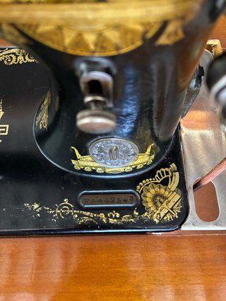 Máquina de coser Singer antigua